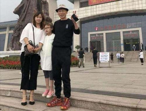 演员李明的妻子,揭开明星背后的温馨故事